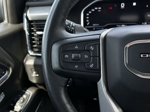 Used 2022 GMC Sierra 1500 Denali w/ Technology Package AWD/4WD image 14