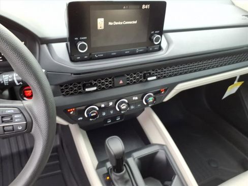 Used 2024 Honda Accord EX image 35