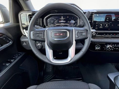 Used 2024 GMC Sierra 1500 Elevation AWD/4WD image 5