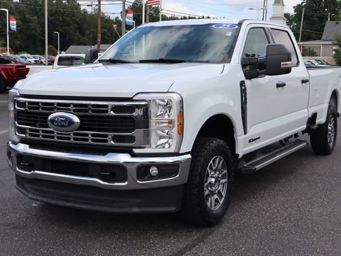 Used 2025 Ford F250 XLT AWD/4WD image 12