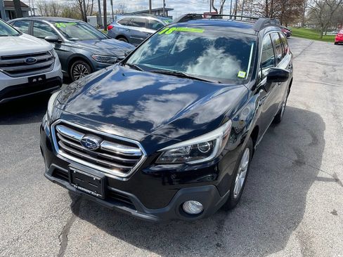 Used 2018 Subaru Outback 2.5i Premium AWD/4WD image 4