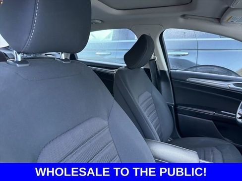 Used 2020 Ford Fusion SE image 10