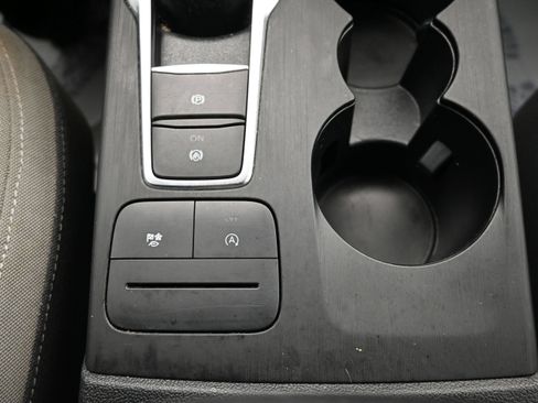 Used 2020 Ford Escape SE FWD image 22