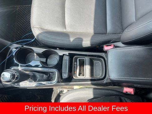 Used 2017 Chevrolet Cruze Premier FWD image 25