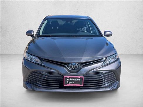 Used 2019 Toyota Camry LE FWD image 2