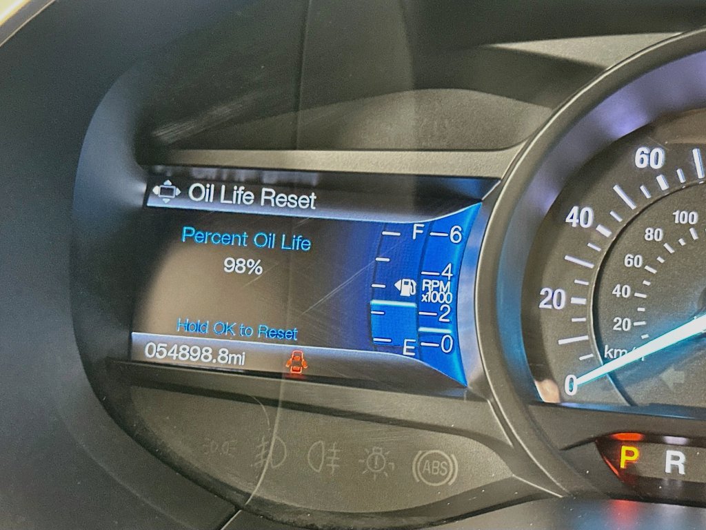 Used 2018 Ford Edge SEL w/ Equipment Group 201A FWD image 12