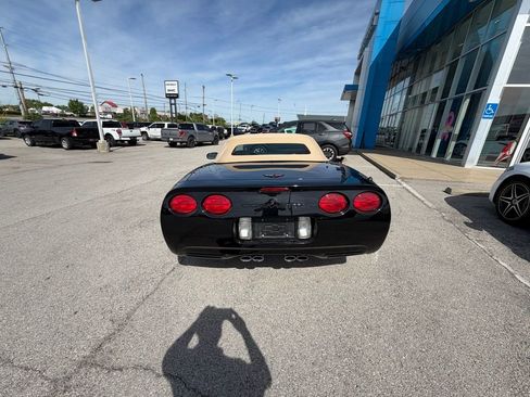 Used 2002 Chevrolet Corvette Convertible w/ Preferred Equipment Group2 image 10