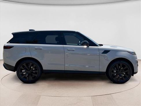New 2026 Land Rover Range Rover Sport SE AWD/4WD image 6