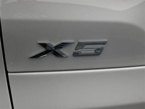 New 2026 BMW X5 sDrive40i image 16
