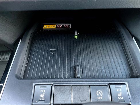 Used 2026 Toyota Corolla Cross XLE FWD image 15