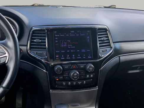 Used 2019 Jeep Grand Cherokee Limited w/ Luxury Group II AWD/4WD image 7