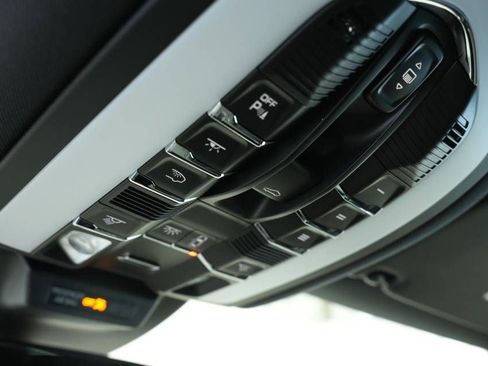 New 2026 Porsche Macan S AWD/4WD image 39