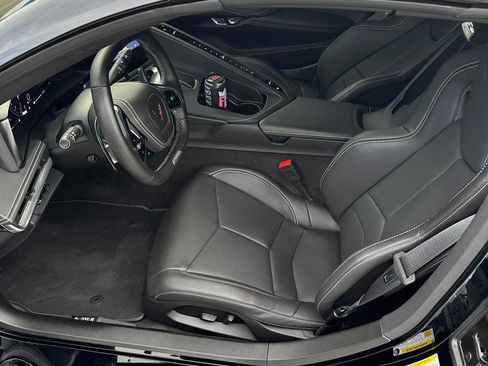 Used 2025 Chevrolet Corvette Z06 RWD image 6