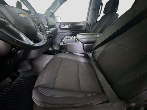 Used 2024 Chevrolet Silverado 1500 LT AWD/4WD image 13