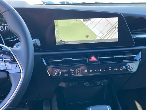 New 2026 Kia Niro EX image 18