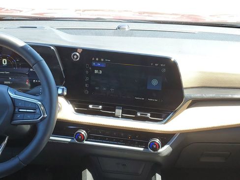 Used 2025 Chevrolet Equinox ACTIV image 29