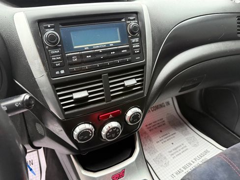 Used 2011 Subaru Impreza WRX STI image 36