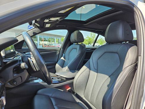Used 2018 BMW 530i xDrive image 22