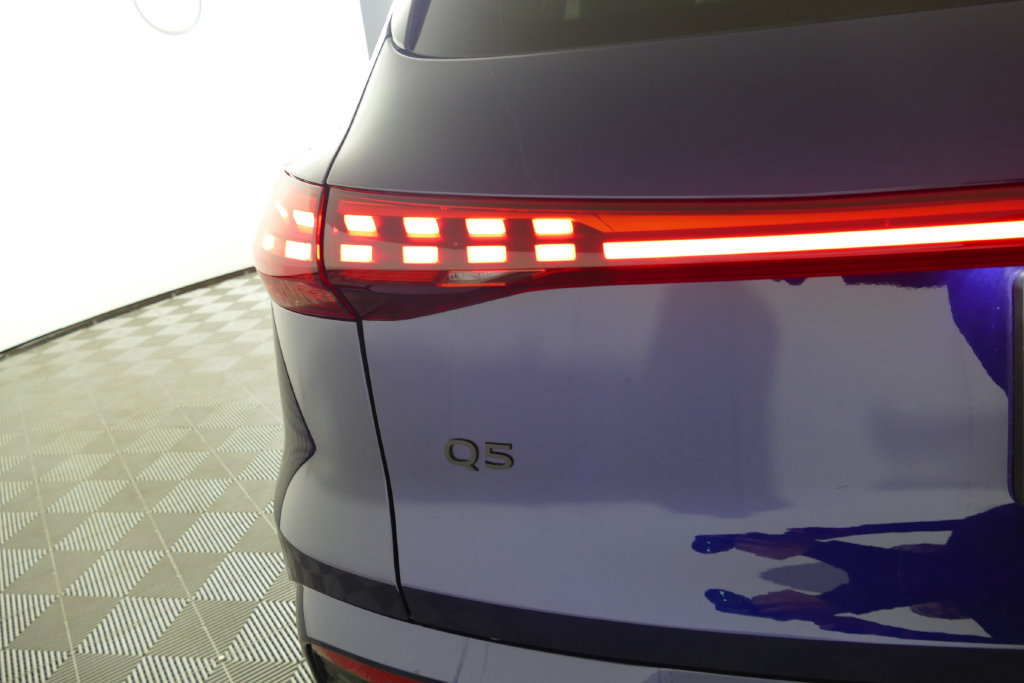 Certified 2025 Audi Q5 Premium Plus AWD/4WD image 35