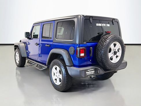 Used 2018 Jeep Wrangler Unlimited Sport S AWD/4WD image 7