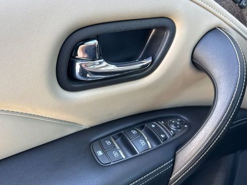 Used 2023 INFINITI QX80 Premium Select w/ Cargo Package image 10