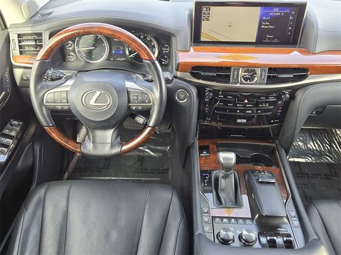 Used 2016 Lexus LX 570 570 image 27