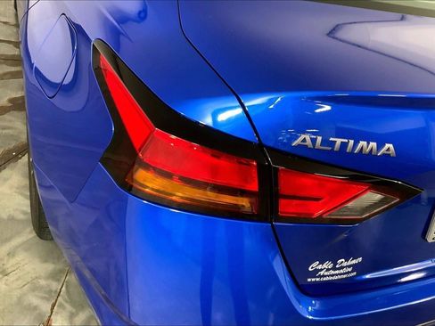 Used 2025 Nissan Altima 2.5 SV FWD image 27