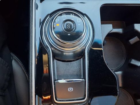 Used 2019 Ford Edge SEL w/ Equipment Group 201A image 21