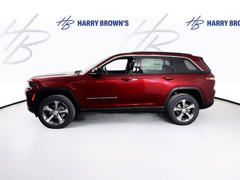 New 2026 Jeep Grand Cherokee Limited w/ Trailer Tow Package AWD/4WD image 29
