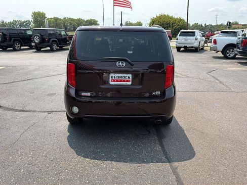 Used 2008 Scion xB FWD image 6