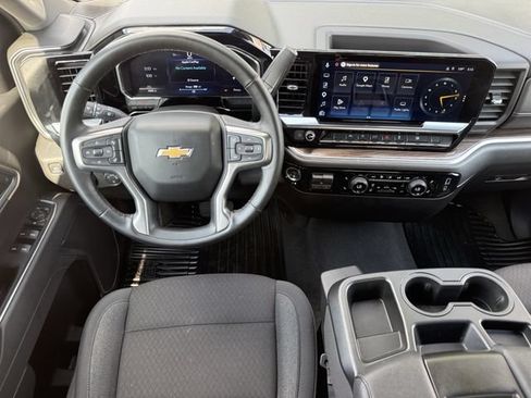Certified 2026 Chevrolet Silverado 1500 LT RWD image 13