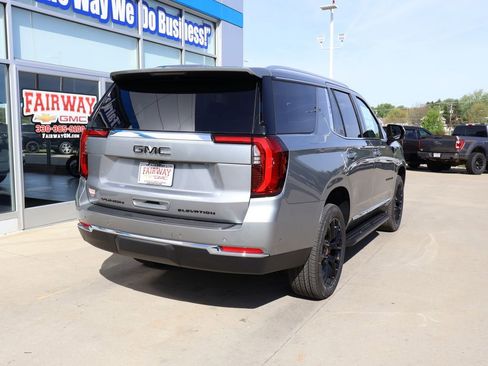 New 2026 GMC Yukon Elevation AWD/4WD image 3