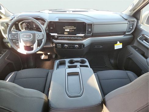 New 2026 GMC Sierra 1500 SLE w/ Preferred Package image 13