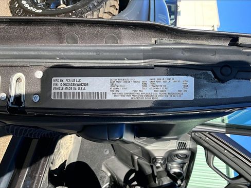 Used 2021 Jeep Wrangler Willys image 19