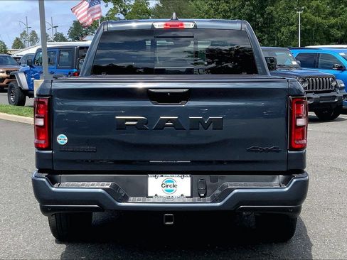 Used 2025 RAM 1500 Big Horn AWD/4WD image 4