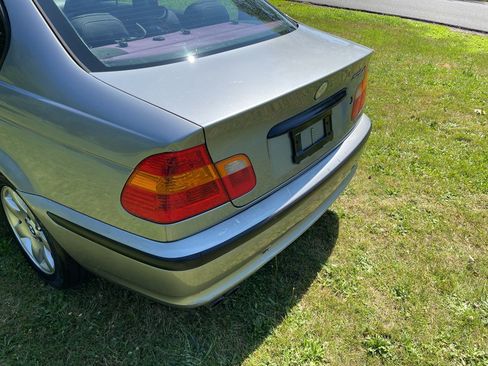 Used 2005 BMW 325xi Sedan AWD/4WD image 18