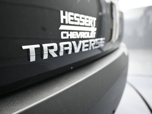 Used 2023 Chevrolet Traverse LS AWD/4WD image 31