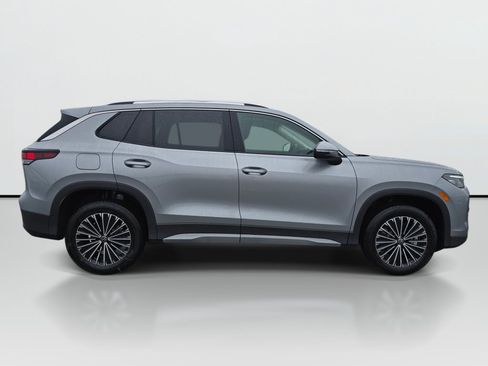 New 2026 Volkswagen Tiguan S AWD/4WD image 2