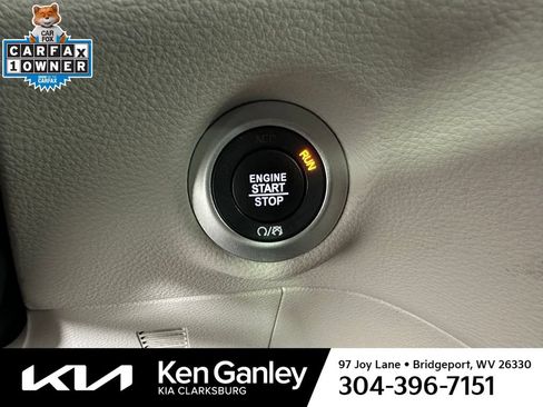 Used 2023 Chrysler Pacifica Touring-L AWD/4WD image 20