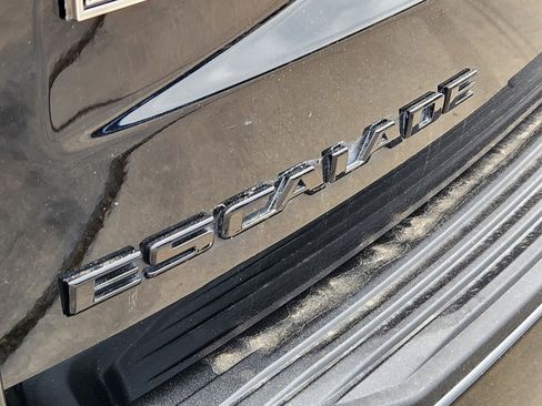 Used 2024 Cadillac Escalade Sport Platinum w/ LPO, ONYX Package AWD/4WD image 29