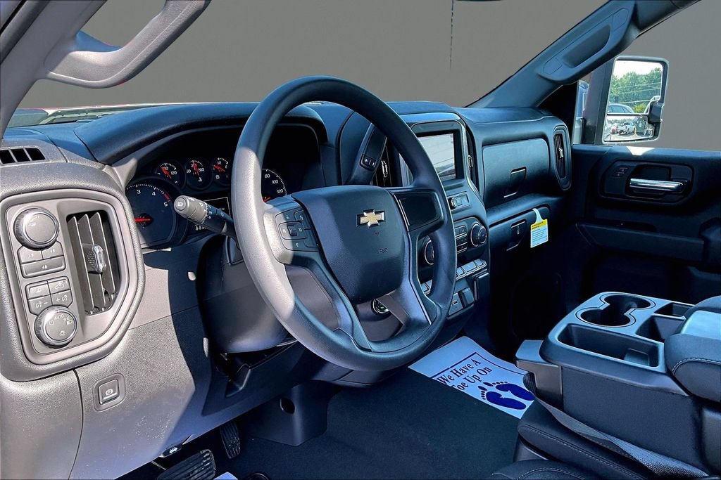 New 2026 Chevrolet Silverado 2500 Custom w/ Custom Value Package AWD/4WD image 7