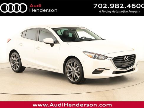 Used 2018 MAZDA MAZDA3 Touring image 1