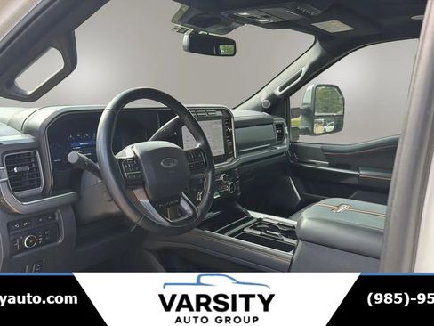 Used 2024 Ford F250 Platinum AWD/4WD image 12