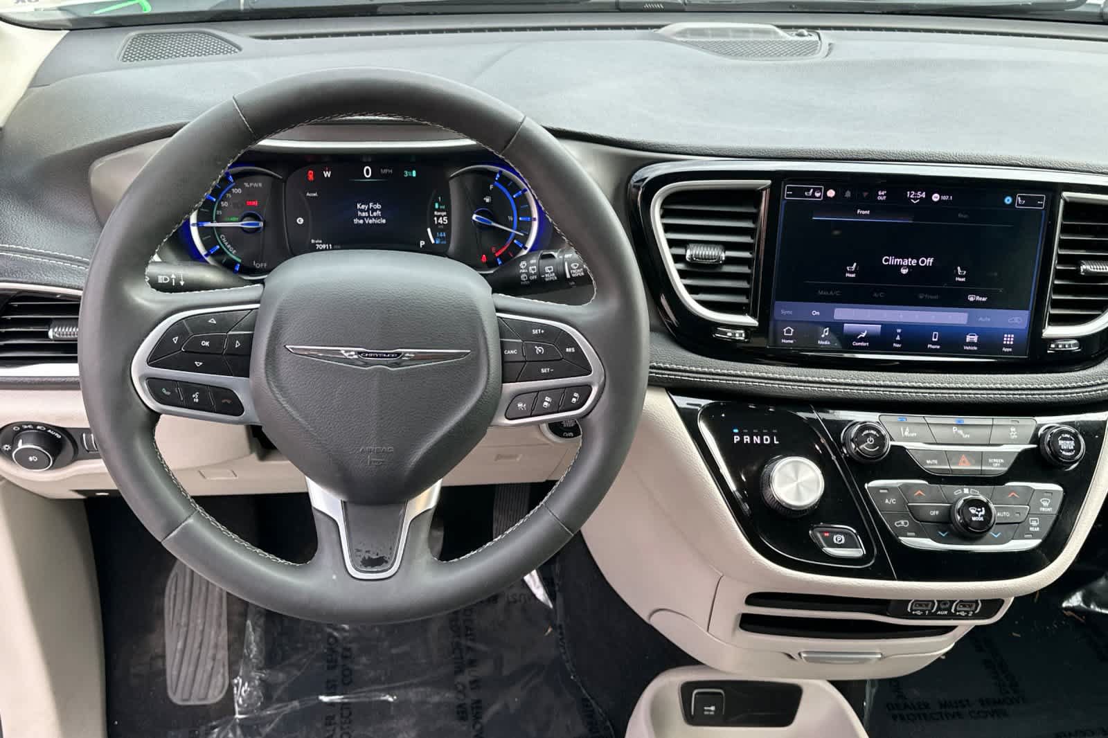 Used 2024 Chrysler Pacifica Limited FWD image 14