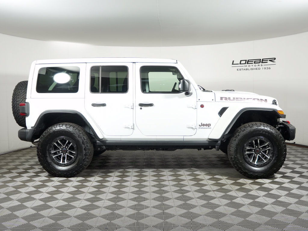 Used 2025 Jeep Wrangler Unlimited Rubicon AWD/4WD image 6