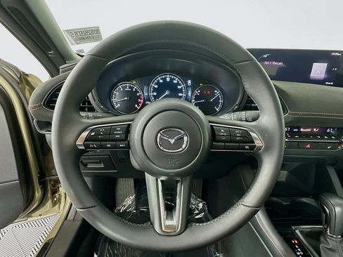 Certified 2025 MAZDA MAZDA3 Carbon AWD/4WD image 11