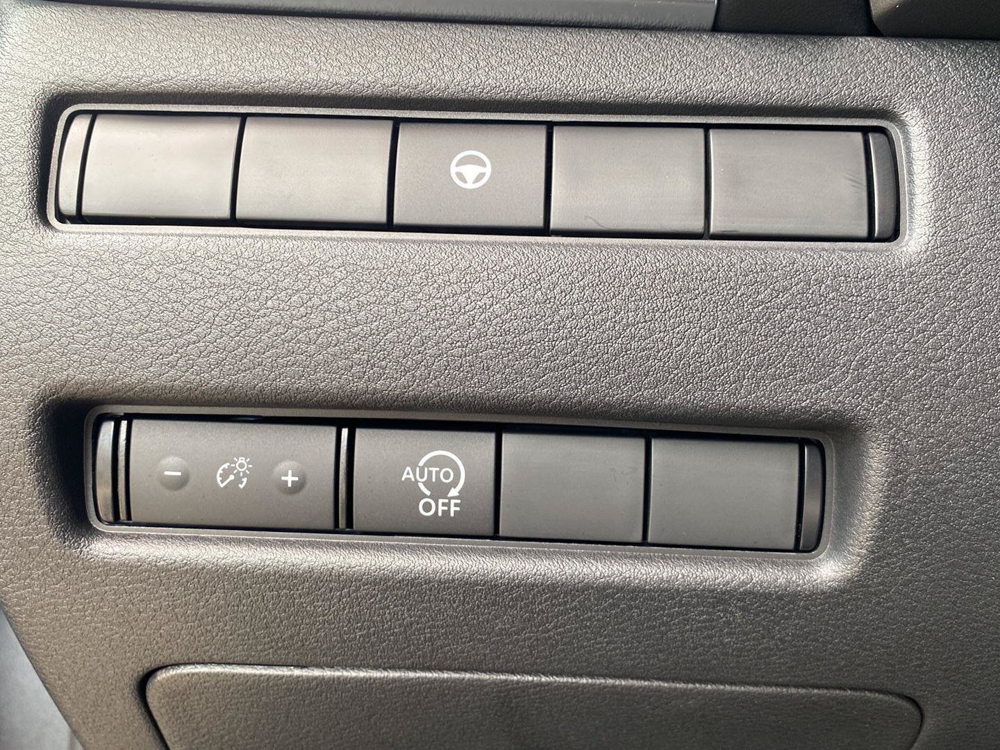 Certified 2023 Nissan Rogue SV AWD/4WD image 32