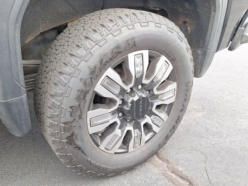 Used 2024 GMC Sierra 2500 Denali w/ Denali Reserve Package image 30