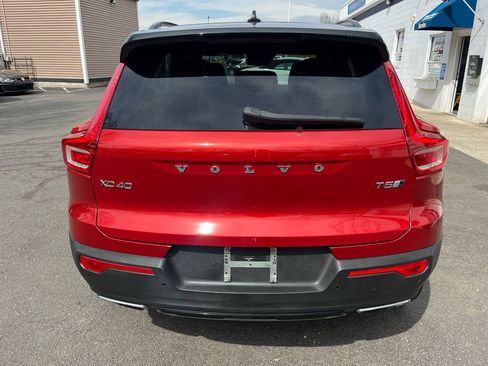 Used 2019 Volvo XC40 T5 R-Design image 22