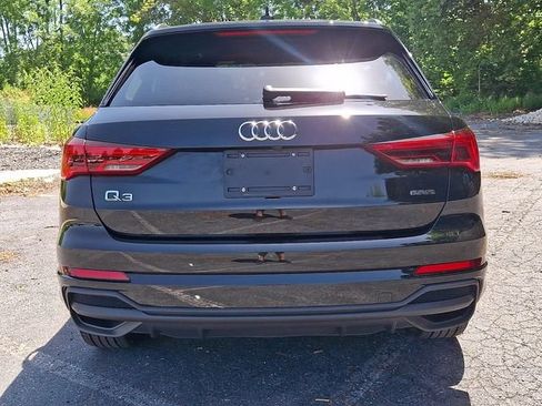 Used 2023 Audi Q3 2.0T Premium AWD/4WD image 8